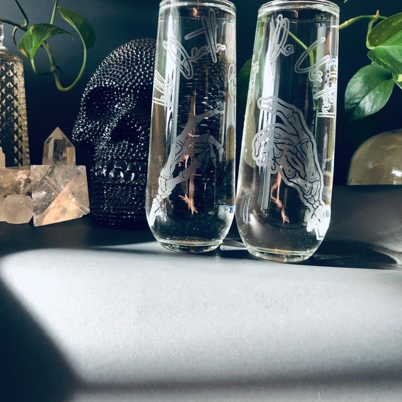 His and Hers Till Death Do Us Part Etched Stemless Champagne Glasses - Picture 3 of 9